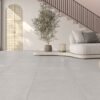 Piso porcelanato acetinado embramaco max cemento avorio satiny 71x71cm 2.52m2 — vista 4