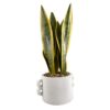 Maceta con planta artificial — vista 1